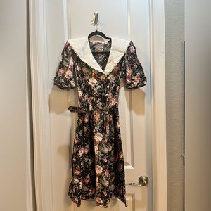 Vintage 1980s TINA BARRIE Collared Dress Sz6 Pet Black Multi Floral Lace Belted